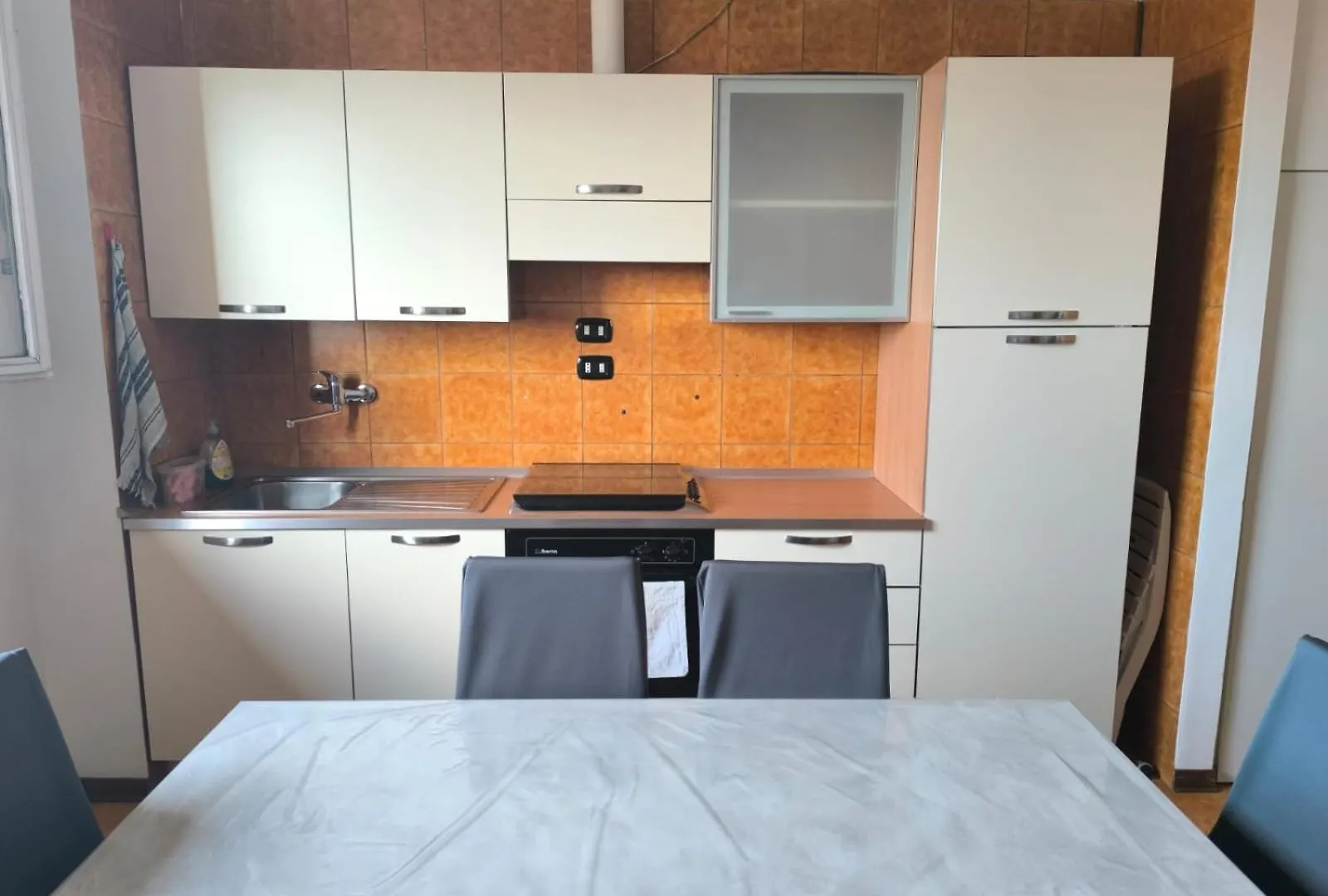 Galleria 2 Agosto 1980 Yellow N1 Apartment Bologna Italy